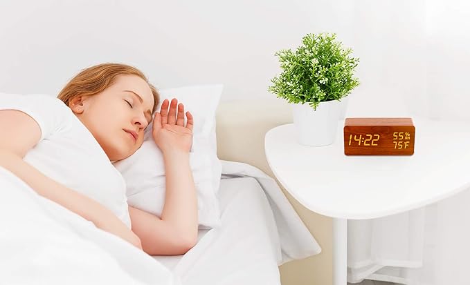 Digital Alarm Clock, LED Adjustable Brightness Voice Control Desk Wooden Alarm Clock with Day/Date/Temperature and Humidity USB/Battery Powered for School Home Office Kids