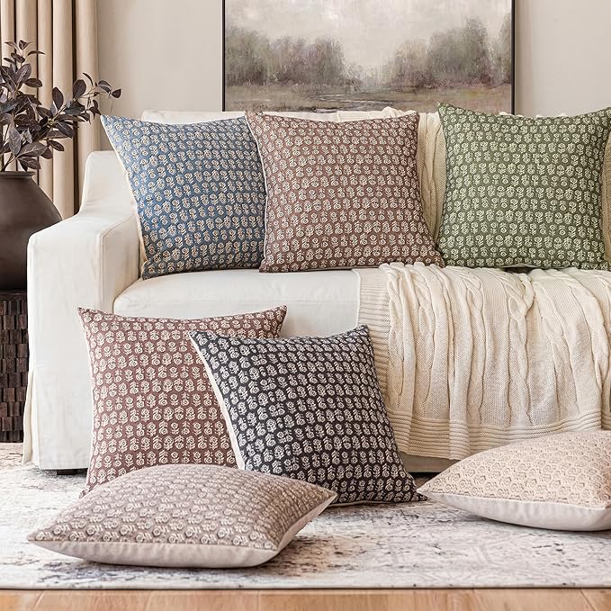 Foindtower Set of 2 Decorative Neutral Floral Print Throw Pillow Covers Vintage Accent Farmhouse Cushion Covers Boho Home Decor for Sofa Couch Chair Bedroom Living Room,24×24 Inch,Black