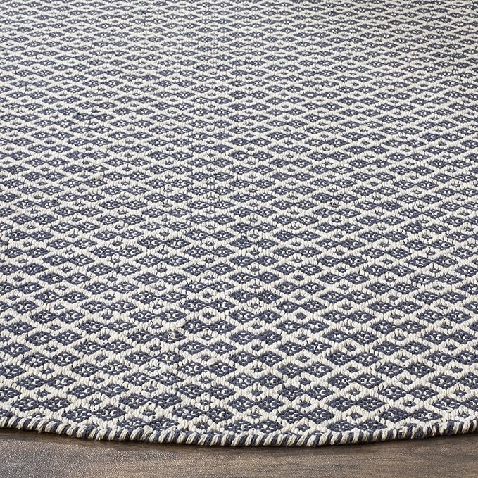 SAFAVIEH Montauk Collection 6' Round Ivory/Navy MTK339B Handmade Flatweave Boho Farmhouse Cotton Entryway Foyer Living Room Bedroom Kitchen Area Rug