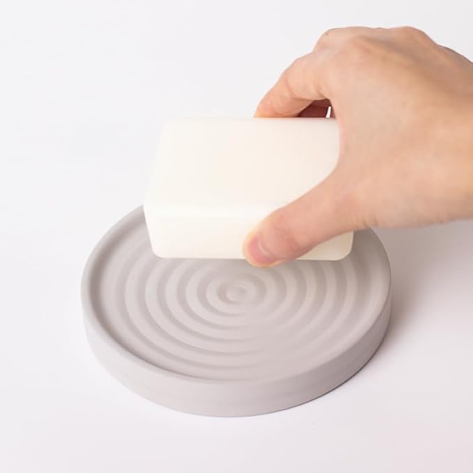 Selegna Diatomite Round Soap Dish & Soap Holder, Quick-Dry Drying Stone Bar Soap Tray with Ripple Pattern, Water-Absorbing Diatomaceous Earth Vanity Tray for Bathroom & Kitchen Countertop
