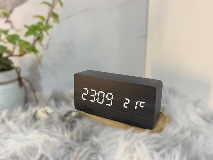 A Wooden Desk Alarm Clock (Black, Without Engraving)