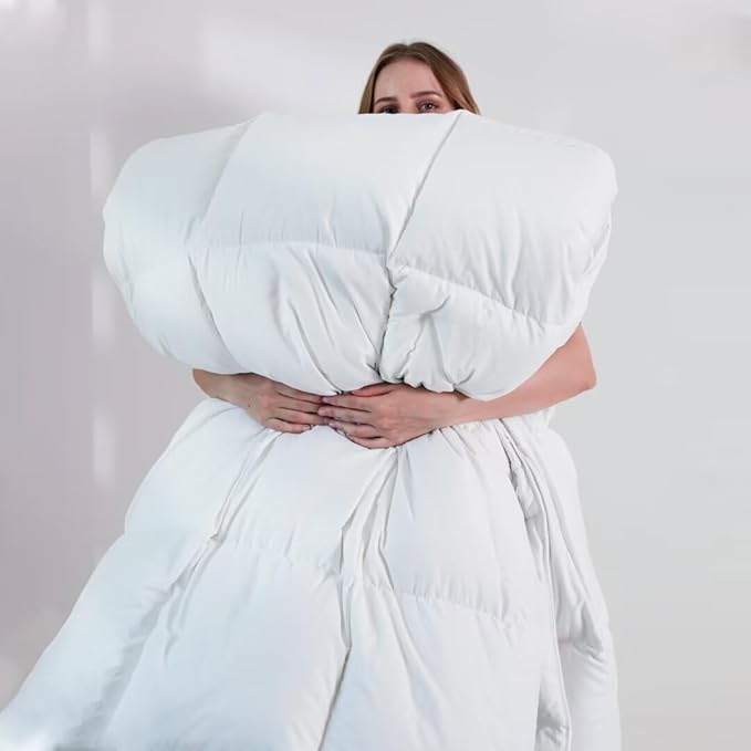 DOWNCOOL Comforters Oversize King Size, White All Season Duvet, Lightweight Quilt, Down Alternative Hotel Comforter with Corner Tabs (White, Oversize King 116x98 Inches)