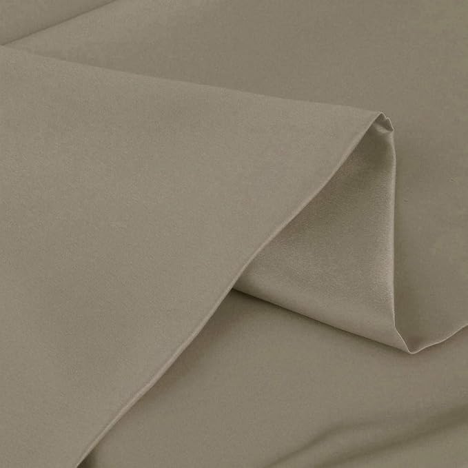 uxcell 1 Pack 100% Charmeuse Pure Silk Pillowcase for Hair and Skin, 350TC 19 Momme Soft Breathable Pillow Case with Hidden Zipper, Light Coffee Standard(20x26inch)