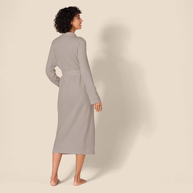 Amazon Essentials Women's Lightweight Waffle Full-Length Bath Robe with Pockets (Available in Plus Size)