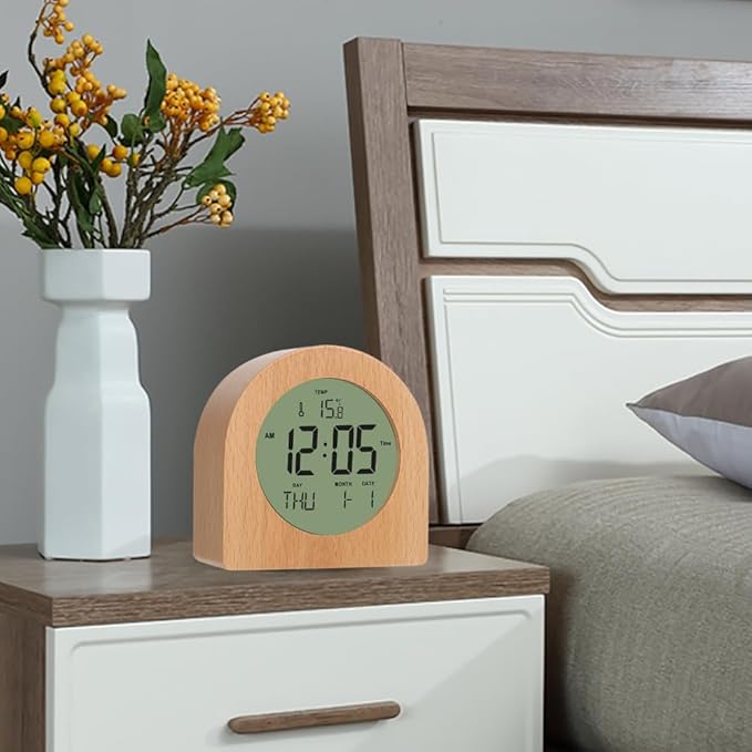Wooden Alarm Clock for bedrooms，Battery Operated with Snooze Function and Backlight,LCD time,Date,Temperature Display, C/F Switch,12/24hour,Round Simple Design,eco-Friendly