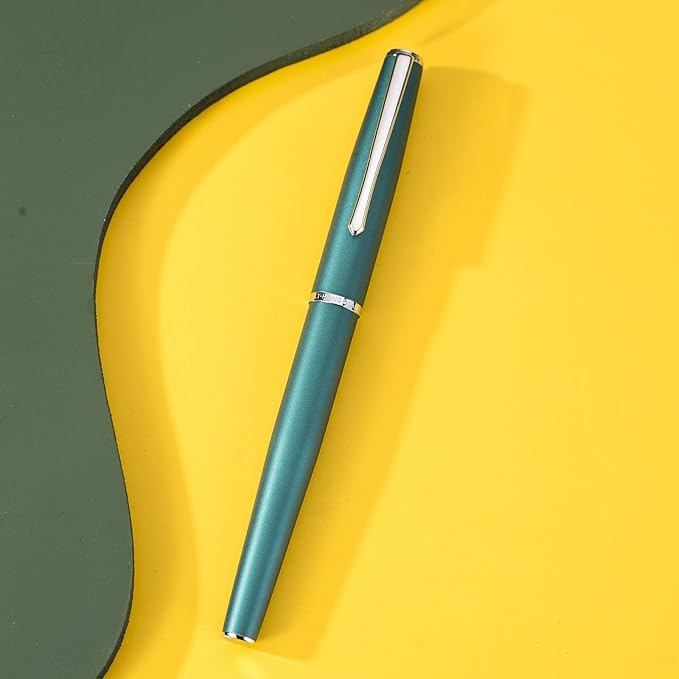 Hongdian 920 Green Metal Fountain Pen, Steel Fine Point Classic Pen, Includes Refillable Converter and Pen Pouch