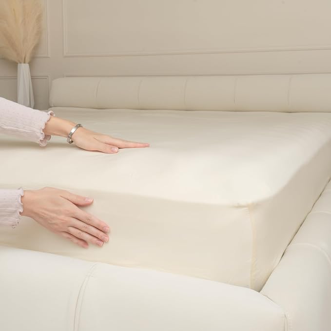 Organic Cotton King Fitted Sheet - Off-White, 100% GOTS Certified Organic Cotton, Breathable, Unbleached, Undyed, All-Natural, Soft, Cooling Sateen Fitted Sheets with Elastic (King - Off White)