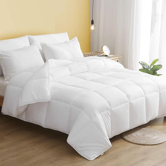 DWR 100% Cotton Fabric Covered Down Alternative Comforter| Lightweight, King (104x88)