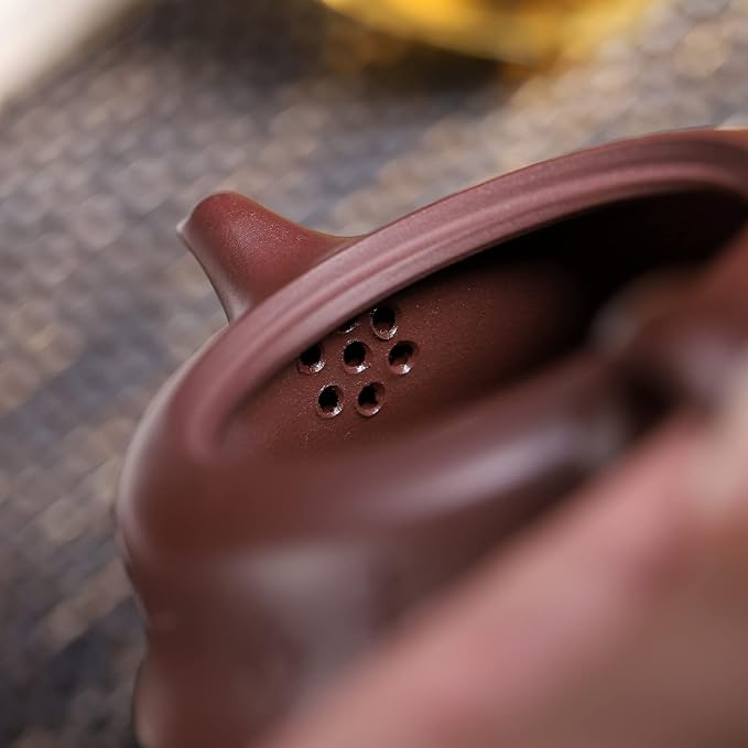 Zisha Teapot, Chinese Yixing Clay Handmade Teapot 6.4 Oz, Infuse Brew Kung Fu Loose Leaf Tea Maker -Quhu,Purple Clay