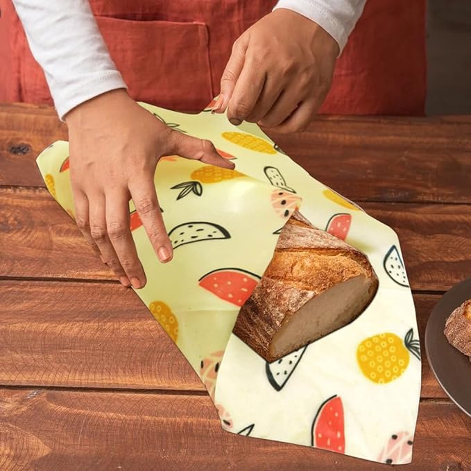 Organic Beeswax Wraps - Reusable Food Wrap for Sandwiches, Bread & Cheese | Bee Wrap with multifunctional brush, 3 Sizes Plastic-Free (Multipack)