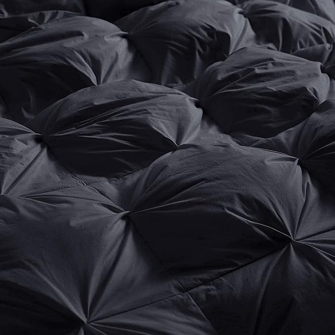 Luxurious Palatial King/Super King Goose Down Comforter, 120 X 90 inches, Unique Black Pinch Pleat, 600 Thread Count, 100% Egyptian Cotton Cover, 85 Oz Fill Weight, 750 Fill Power