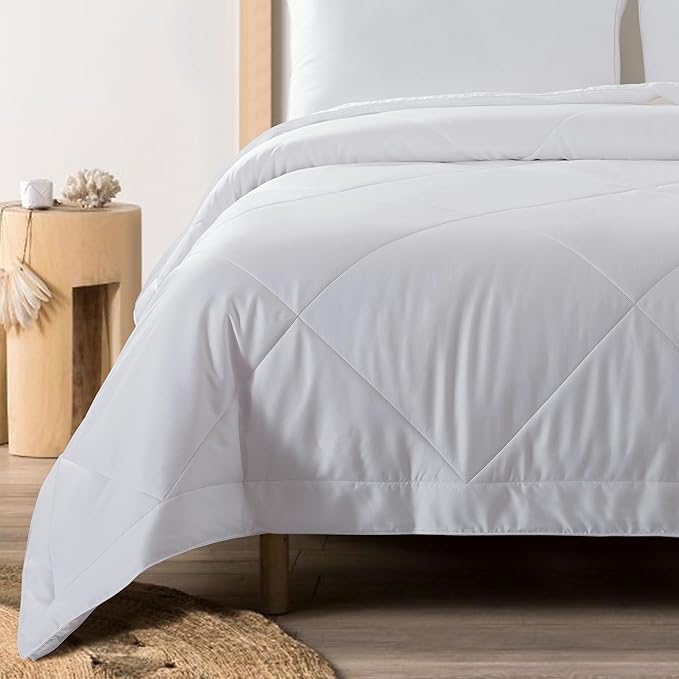 Feather and Loom 300 Thread Count Lyocell All Season Down Alternative Comforter - Eco-Friendly, Sustainable Fabric and Fiber, Hypoallergenic High Loft Fill, Machine Wash | Size: Full/Queen