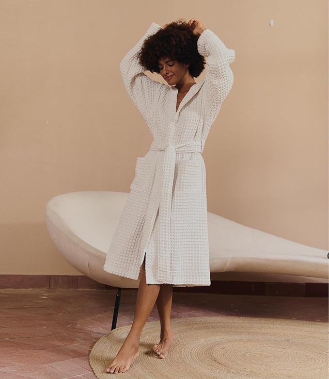 Luxury Organic Japanese Cotton Hotel & Spa Waffle Bathrobe for Men and Women (Hooded/Kimono)