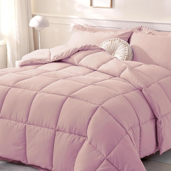 DOWNCOOL Comforters Queen Size, Duvet Insert,Light Pink All Season Duvet, Lightweight Quilt, Down Alternative Hotel Comforter with Corner Tabs (Pink, Queen 88x92 Inches)