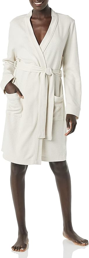 Amazon Essentials Women's Lightweight Waffle Full-Length Bath Robe with Pockets (Available in Plus Size)