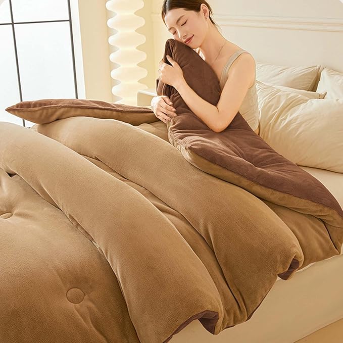 Luxury Down Alternative Comforter, Microfiber Duvet Insert, Quilted Blanket, All Season Soft Fluffy Lightweight Bedding, Hypoallergenic, Breathable, Machine Washable