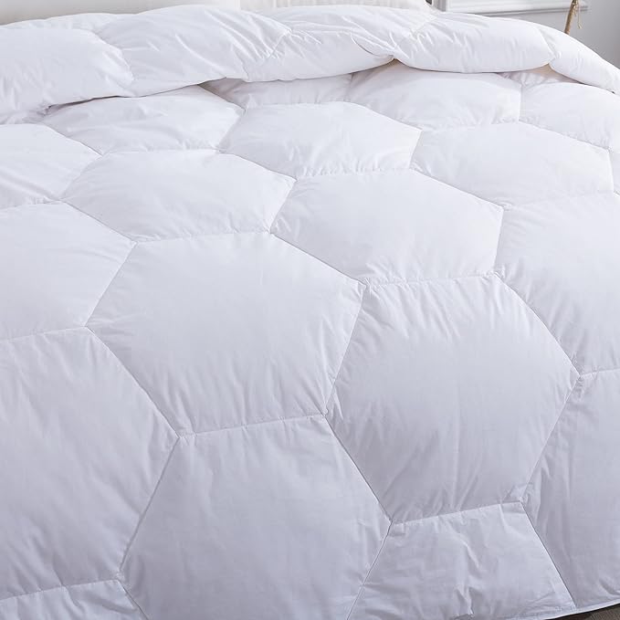 Feather and Loom Honeycomb Stitch Down Alternative All Season Comforter - Soft and Easy Care Microfiber Cover, Hypoallergenic High Loft Fiber Fill, Machine Washable - Color: White Size: Twin