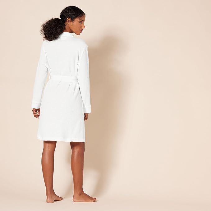 Amazon Essentials Women's Lightweight Cotton Waffle Mid-Length Bathrobe (Available in Plus Size)