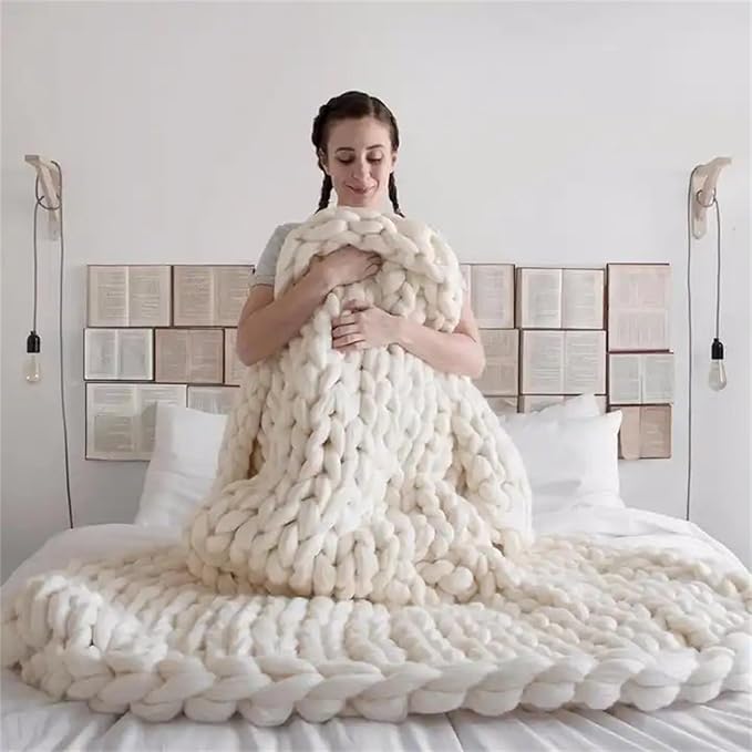 BBPM Chunky Knit Throw Blanket 100% Hand Made Large Merino Wool Loop Yarn Soft Fluffy Throws for Couch Sofa Bed Big Crochet Cozy Heavy Thick Cable Woven Blanket,White,60x80cm/23x31in
