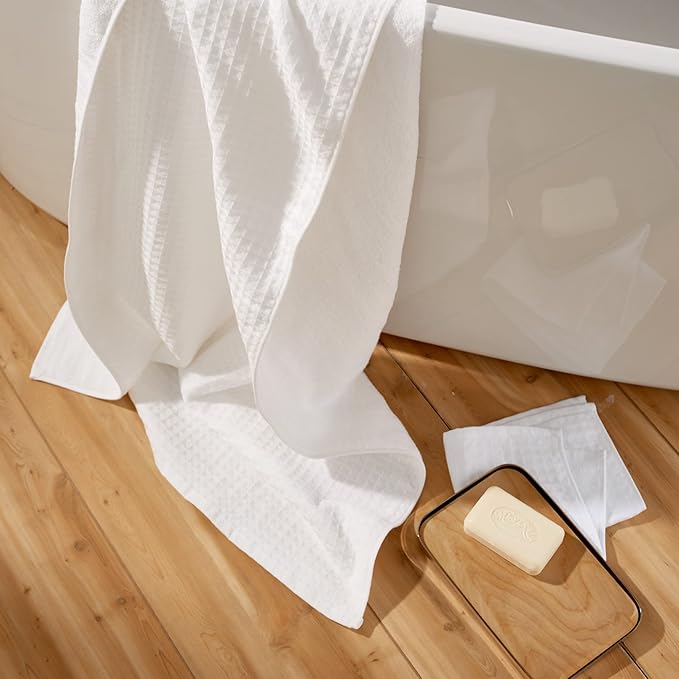 UCHINO Waffle Twist Cotton Weave Hand Towel for Bathroom Lightweight Absorbent Quick Dry Honeycomb Texture Solid Terry Loop Reverse 20" x 30", 1 Hand Towel, White