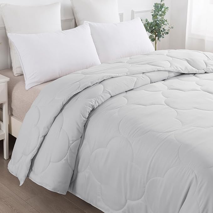 Feather and Loom Pendant Stitch Down Alternative All Seasons Comforter - Soft and Easy Care Microfiber Cover, Hypoallergenic High Loft Fiber Fill, Machine Washable Color: Grey Size: King