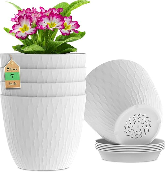 WSMKSZ 7 inch Plant Pots, 5 Pack Flower Pots with Drainage Holes and Saucers for Indoor Plants, Plastic Planters with Water Ripple for Small Garden House Plants, Nursery Pots for Succulent, White