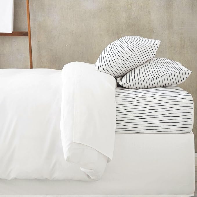 MakeMake Organics Organic Queen Fitted Sheet Set GOTS Certified Organic Cotton Fitted Sheet with Pillowcase Ultra Soft Non Toxic Breathable Hypoallergenic Blue Stripes Neutral (Queen, Stripes Navy)