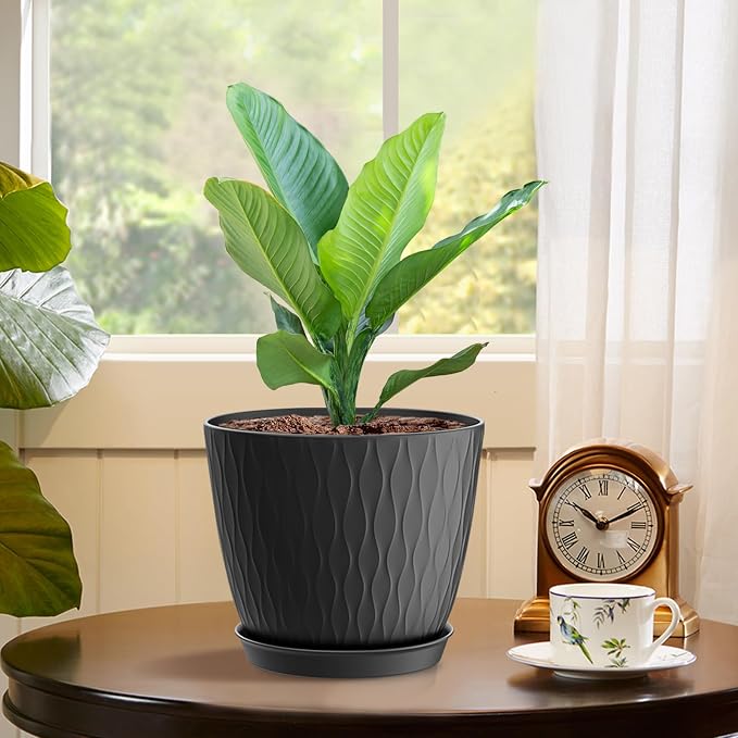 WSMKSZ 6 inch Plant Pots, 5 Pack Flower Pots with Drainage Holes and Saucers for Indoor Plants, Plastic Planters with Water Ripple for Small Garden House Plants, Nursery Pots for Succulent, Black