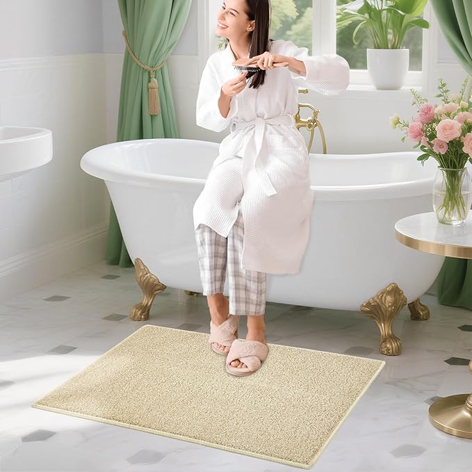 HDFK Bath Mat Non Slip 24x16 Inches Bathroom Rugs 2 Tone Plush Chenille Medium Pile with TPR Backing | Ultra Absorbent Solid Khaki | Shower Rug for Sink Front Tub Step Stain Concealing Decor