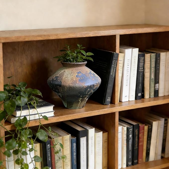 GeLive Rustic Brown Textured Ceramic Vase, 6.3-Inch Bulbous Wabi Sabi Boho Farmhouse Pottery, Distressed Vintage Accent Centerpiece for Dried & Fresh Flowers, Living Room Bedroom Office Home Decor