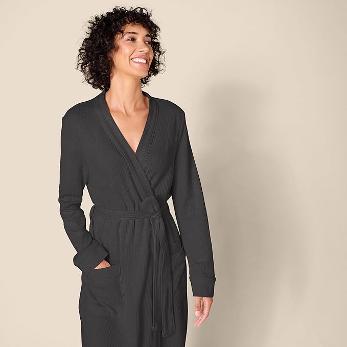 Amazon Essentials Women's Lightweight Waffle Full-Length Bath Robe with Pockets (Available in Plus Size)