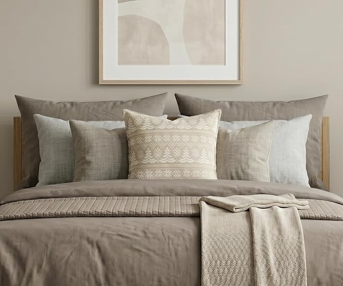 SanVia Cotton Throw Pillow Covers 20x20 – Handwoven Jacquard Texture, Fade-Resistant, No Pilling – Hidden Zipper, Decorative Cushion Cover for Sofa, Couch, Bed – Insert Not Included (Boho, Green)