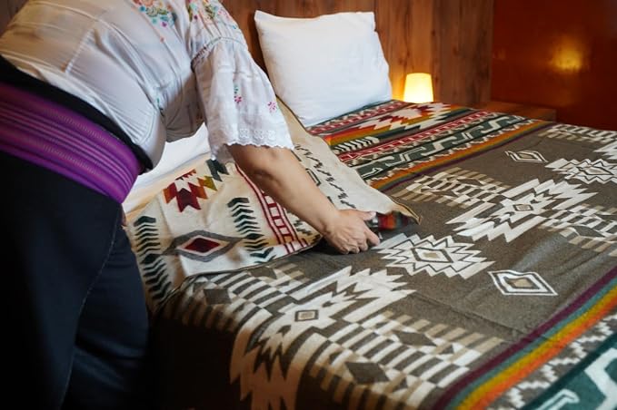 Alpaca Wool Blanket, Queen Size 94 x 78, Reversible 2 in 1, Thick and Ultra Soft, Hypoallergenic, Non-Itchy, Handmade in Ecuador. Premium Alpaca Wool Thtow Blanket for Cozy Comfort. (Brown, Queen)