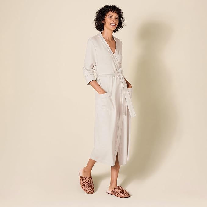 Amazon Essentials Women's Lightweight Waffle Full-Length Bath Robe with Pockets (Available in Plus Size)