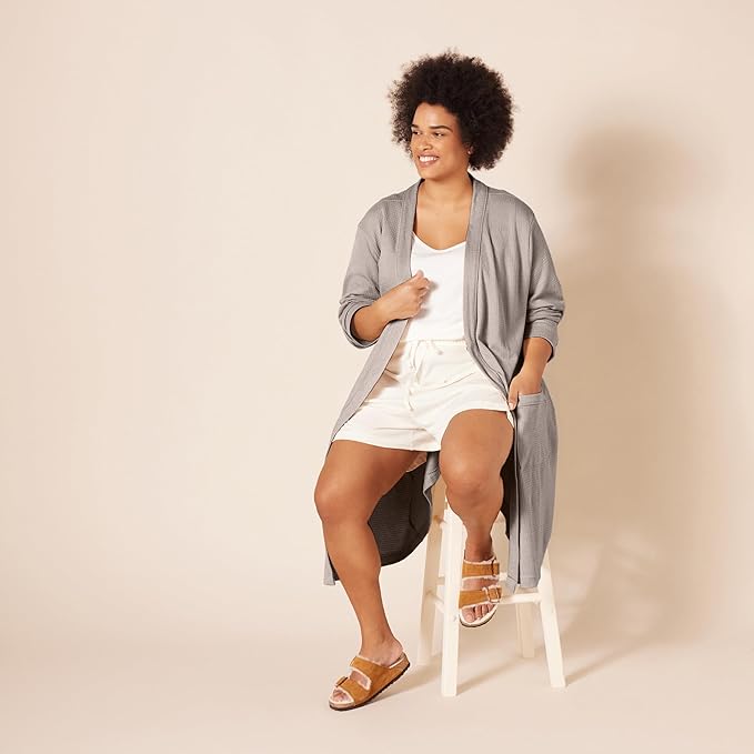 Amazon Essentials Women's Lightweight Waffle Full-Length Bath Robe with Pockets (Available in Plus Size)