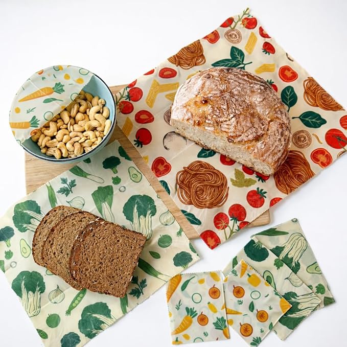 Truebee Reusable Beeswax Food Wraps 7-Pack Italia – Non Toxic, Plastic Free, Silicone Free, Sustainable, Environmentally Friendly, Organic Cotton Beeswax Wraps (S, M, L)