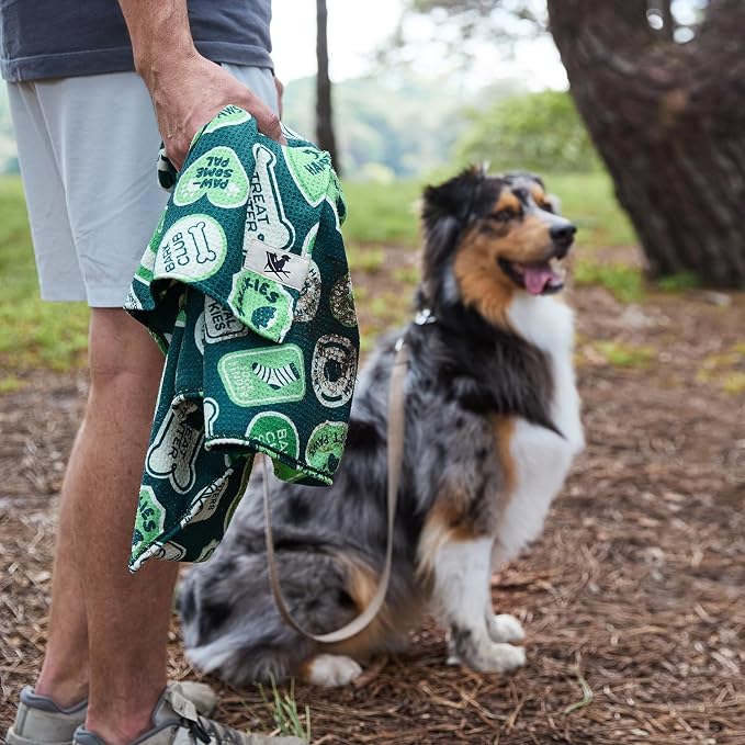 Dock & Bay Pet Towel - Super Absorbent & Quick Drying Dog Towels with Bag - 100% Recycled - Dog & Bay Club, Medium (90x50cm, 35x19)