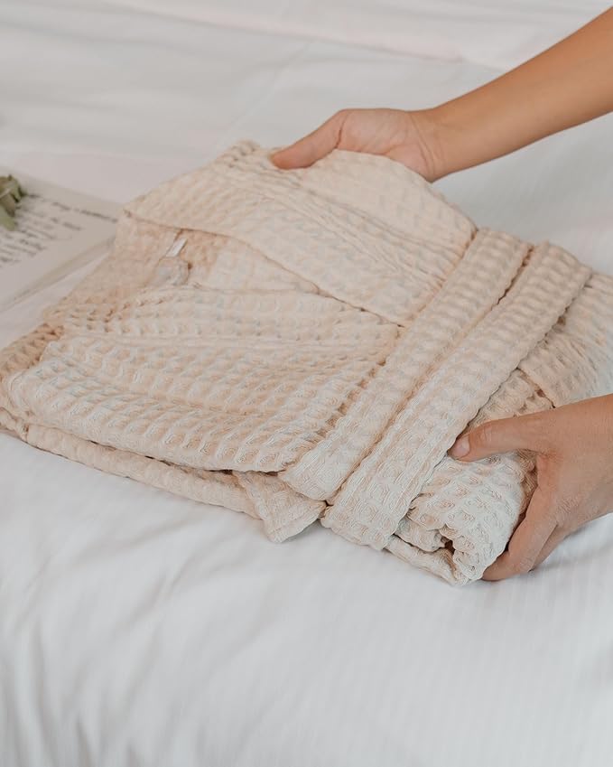 100% Cotton Waffle Kimono Bathrobe for Men & Women, Cozy Leisurewear with Functional Pockets, Comfortable Robe for Relaxation
