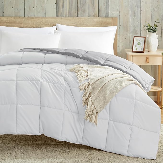 Homelike Moment Comforters Queen Size - Grey Duvet Insert Down Alternative Bed Queen Comforter, Lightweight Bedding Comforter Full Size Quilted Soft All Season Reversible White/Light Gray
