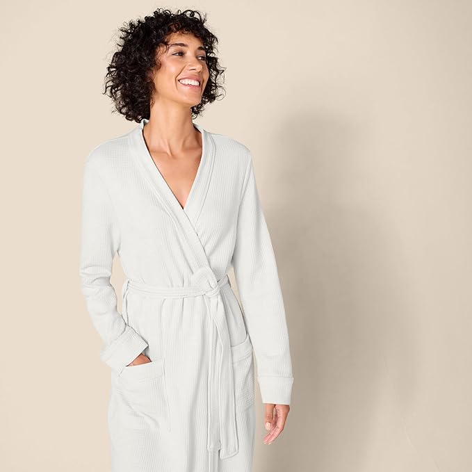 Amazon Essentials Women's Lightweight Waffle Full-Length Bath Robe with Pockets (Available in Plus Size)