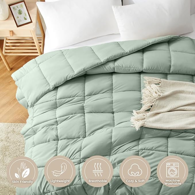 Homelike Moment Comforter King Size - Green Duvet Insert Down Alternative Bed King Comforter, Lightweight Bedding Comforters Quilted Soft All Season Solid Green