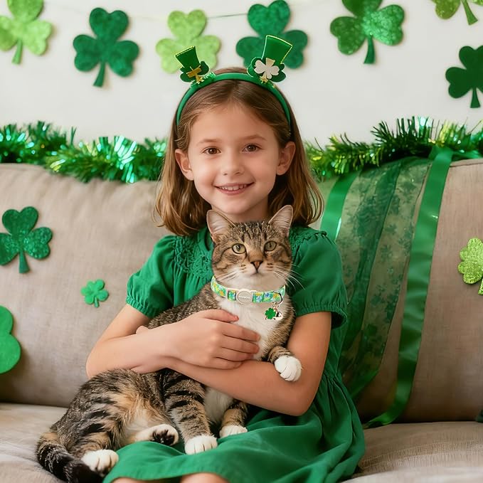 DOGWONG 2 Pack St Patricks Day Cat Collar Breakaway,Safety Adjustable Green Shamrock Cat Collars with Bell for Kitten
