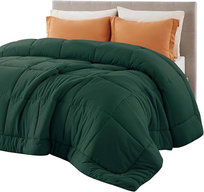 Bedsure Comforter Duvet Insert - Quilted Comforters Full Size, All Season Duvet, GentleSoft Down Alternative Bedding, with 8 Tabs, Gifts for Women/Men, Green, Full 86 x 82 Inches