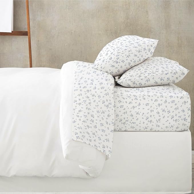 MakeMake Organics Organic Queen Fitted Sheet Set GOTS Certified Organic Cotton Fitted Sheet with Pillowcase Ultra Soft Non Toxic Breathable Hypoallergenic Colorful Neutral (Queen, Mini Roses)