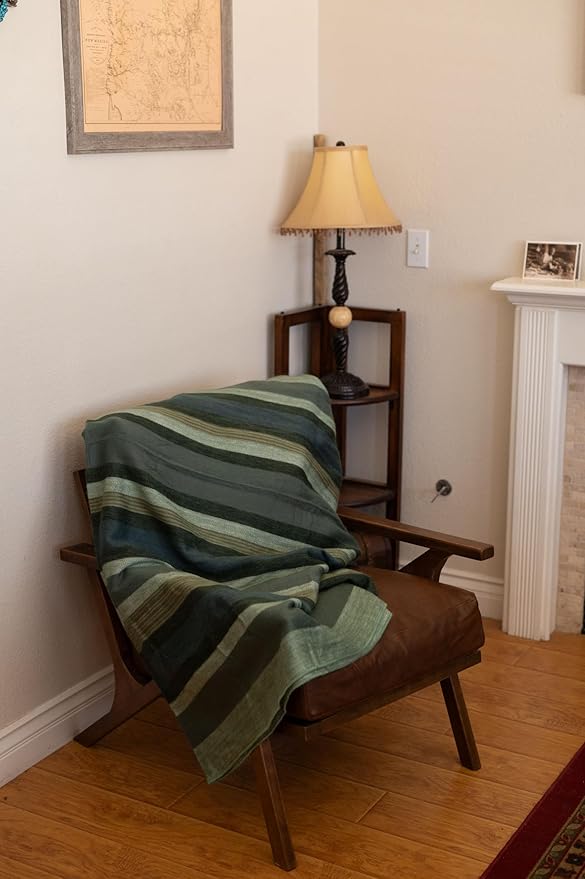 Alpaca Land, Handmade Ecuadorean Alpaca Wool Blankets/Throws (Green Stripe)