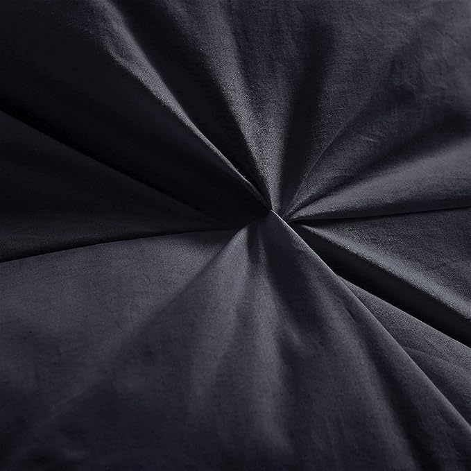 Luxurious Full/Queen Goose Down Comforter, Unique Black Pinch Pleat, 600 Thread Count, 100% Egyptian Cotton Cover, 70 Oz Fill Weight, 750 Fill Power