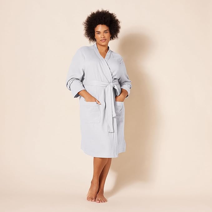 Amazon Essentials Women's Lightweight Cotton Waffle Mid-Length Bathrobe (Available in Plus Size)