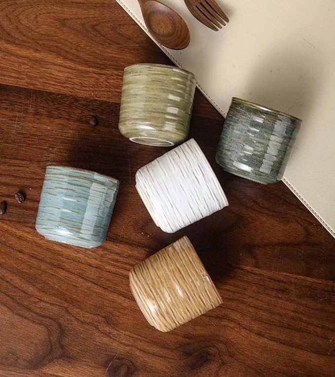 Japanese retro ceramic teacups, coffee cups, and water cups, suitable for restaurants, homes, and offices, brown.