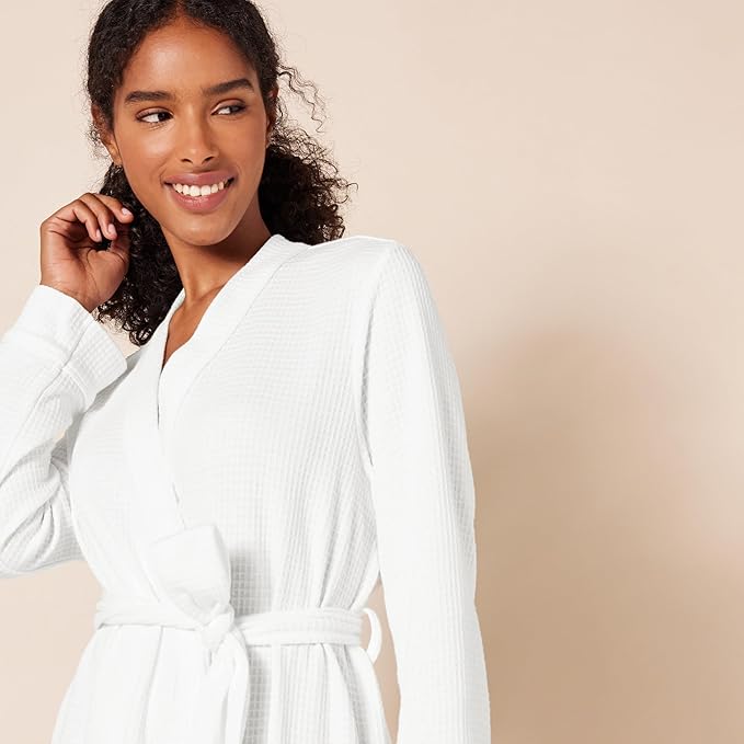 Amazon Essentials Women's Lightweight Cotton Waffle Mid-Length Bathrobe (Available in Plus Size)