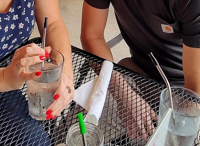 Reusable Stainless Steel Straw Set with Silicone Tips and Travel Case Compatible with Hot Cold Drinks Smoothies Cocktails and Daily Use